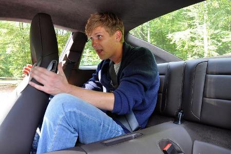 Porsche 911 Carrera, Notsitze