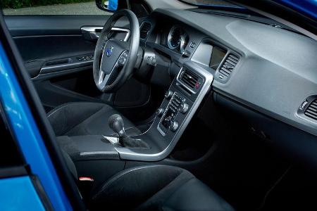 Volvo S60 Polestar, Cockpit