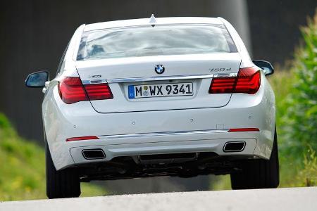 BMW 750d x-Drive, Heckansicht
