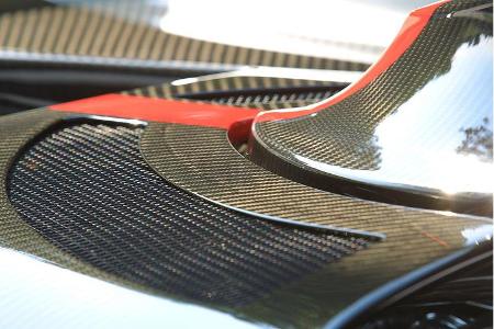 Pagani Zonda Cinque Roadster, Karbon-Motorhaube