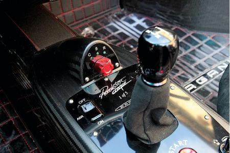 Pagani Zonda Cinque Roadster, Schalthebel