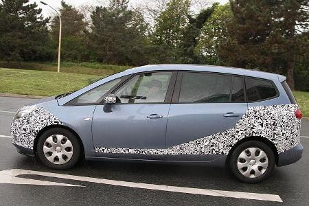 Opel Zafira Erlkönig