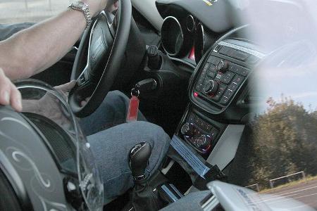 Erlkönig Opel Zafira