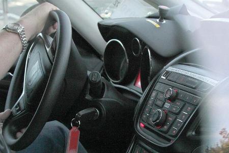 Erlkönig Opel Zafira