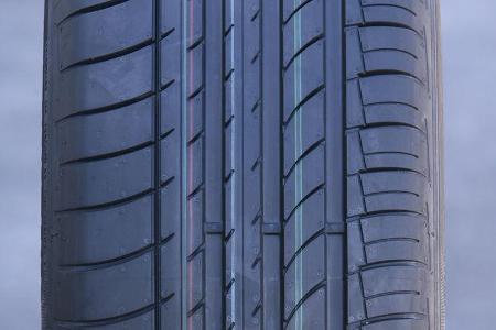 Geländewagen, Reifentest, Dunlop SP Quattromax