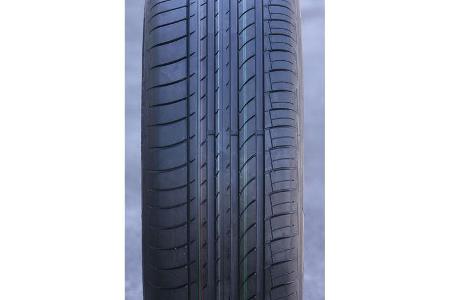 Geländewagen, Reifentest, Dunlop SP Quattromax