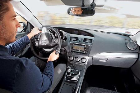 Madza 3 2.2 MZR-CD, Cockpit