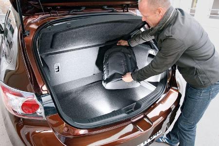 Madza 3 2.2 MZR-CD, Kofferraum