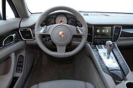 Porsche Panamera S Hybrid, Cockpit