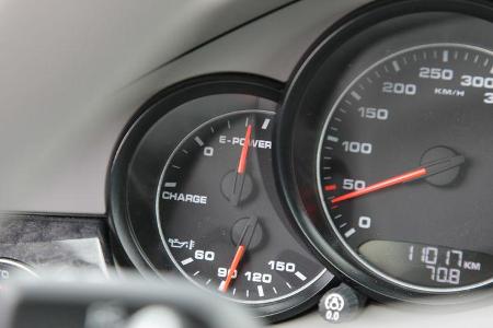 Porsche Panamera S Hybrid, Tacho