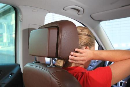 VW Tiguan 2.0 TSI 4motion Sport & Style, Kopfstützen