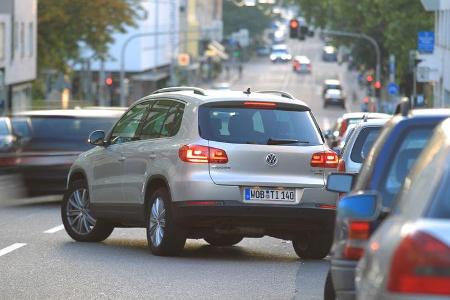 VW Tiguan 2.0 TSI 4motion Sport & Style, Ausparken