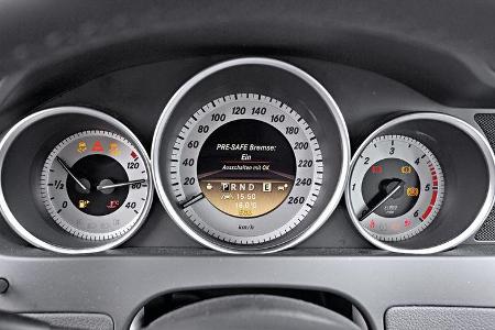 Mercedes C 180 CDI T Avantgarde, Rundinstrumente