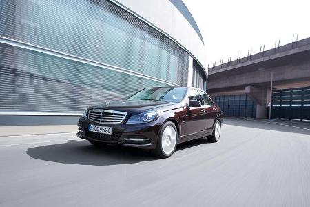 Mercedes 250 CDI, Frontansicht, Stand