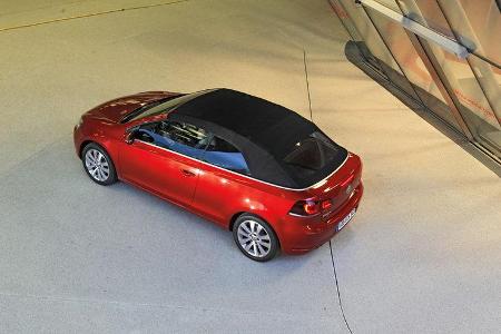 VW Golf Cabrio 1.4 TSI, Seitenansicht, von oben, geschlossen