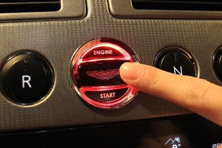 Aston Martin Rapide Mittelkonsole