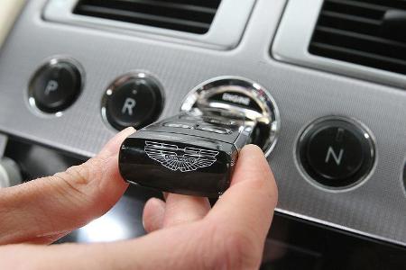 Aston Martin Rapide Mittelkonsole