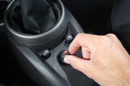 Mini Cooper Countryman, Schalter, Infotainment