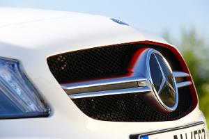 Mercedes A 45 AMG, Kühlergrill