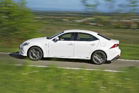 Lexus IS 300h F-Sport, Seitenansicht