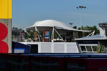 Williams - F1 - Motorhome - GP Spanien 2016 - Barcelona