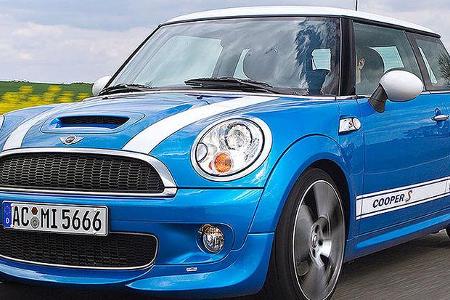 AC Schnitzer bietet für den ohnehin schon sportlichen Mini Cooper S ein Bodykit an.