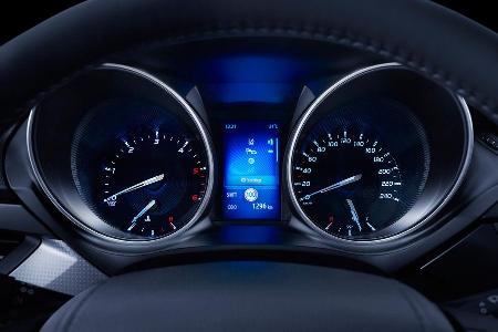 Toyota Avensis 2.0D-4D Touring Sports, Instrumente