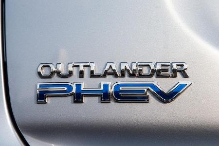Mitsubishi Outlander PHEV, Typenbezeichnung