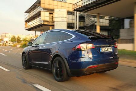 Tesla Model X P90D, Heckansicht