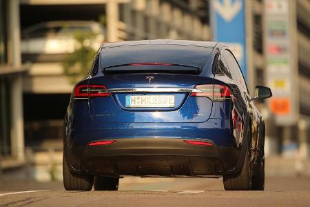 Tesla Model X P90D, Heckansicht
