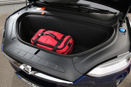 Tesla Model X P90D, Kofferraum