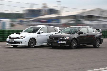 Das Duell für die Ewigkeit: Subaru Impreza WRX STi gegen Mitsubishi Lancer Evolution.