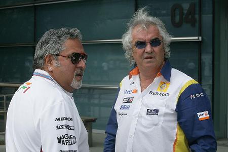 Währenddessen diskutierten die F1-Teamchefs neue Regeln für die nächste Saison.