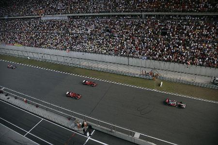 Hamilton zog vom Start weg ...