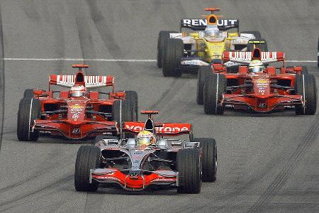 So nah sollten die Ferrari dem McLaren für lange Zeit nicht mehr wieder kommen.