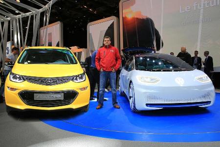 Kaltvergleich Opel Ampera E gegen VW ID