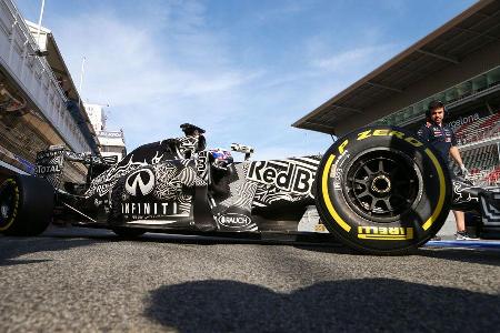 Ricciardo - Barcelona Test 2 - 2015