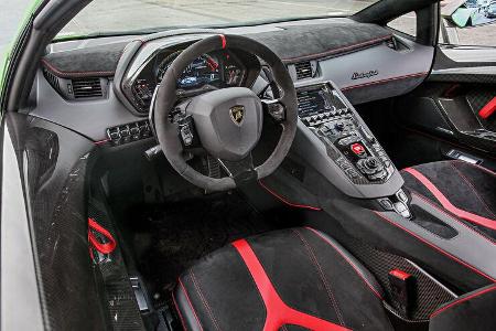 Lamborghini Aventador SVJ, Innenraum