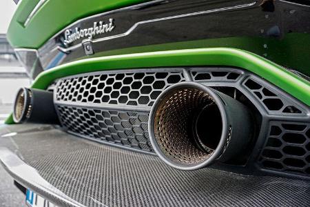 Lamborghini Aventador SVJ, Auspuff