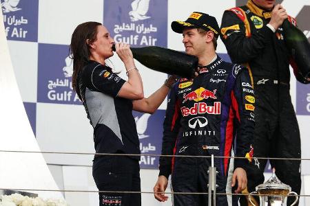 ... und Gill Jones, die bei Red Bull für die Elektronik zuständig ist.