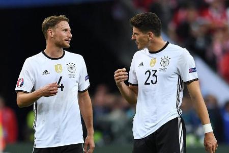 Benedikt Höwedes und Mario Gomez standen gemeinsam für die Nationalmannschaft auf dem Platz. Bald ist das Duo wohl wieder im...
