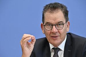 Bundesminister Müller hofft auf mehr Klimaschutz im Sport