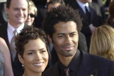Mit einigen Frauen soll der Musiker Eric Benét (50) Hollywood-Star Halle Berry (50) während ihrer Ehe (2001-2005) betrogen h...