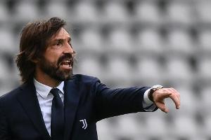 Juve-Trainer Pirlo denkt nicht an Rücktritt