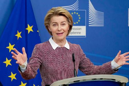 Ursula von der Leyen kann sich über ihr erstes Enkelkind freuen.