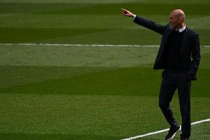 Medien: Zidane soll Juve-Trainer Pirlo ersetzen