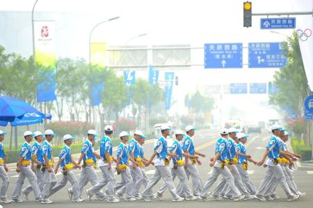 Einkleidung der Olympia-Volunteers - Angst um die Sicherheit