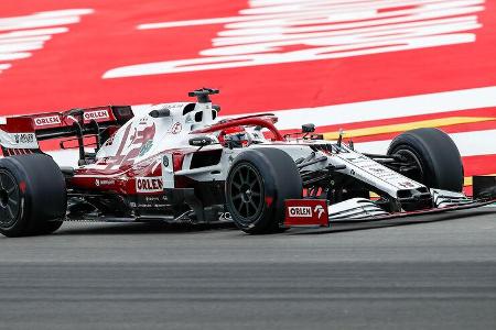 Alfa Romeo - 18 Zoll - Reifentest - Pirelli - Radkappe - Barcelona - 2021