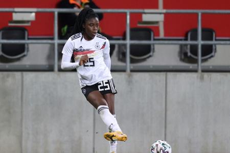 Eintracht holt Nationalstürmerin Anyomi aus Essen