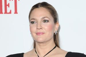 Drew Barrymore widmet ihren Töchtern ein Tattoo.